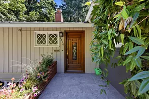 2210 SW Broadway Dr, Portland, OR 97201 - Photo 8