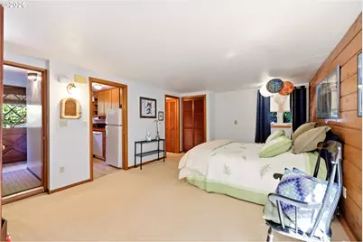 2210 SW Broadway Dr, Portland, OR 97201 - Photo 26