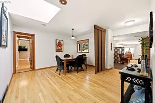 2210 SW Broadway Dr, Portland, OR 97201 - Photo 12