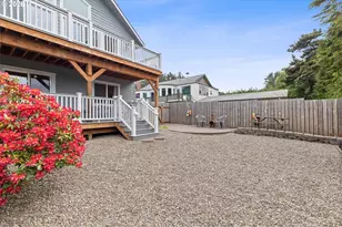 2865 NW Neptune Ave, Lincoln City, OR 97367 - Photo 34