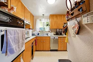 1404 Umpqua Rd, Woodburn, OR 97071 - Photo 10