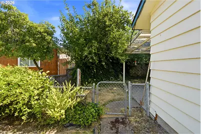 1404 Umpqua Rd, Woodburn, OR 97071 - Photo 22