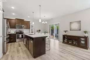 21180 Peyton Cir, Aurora, OR 97002 - Photo 10