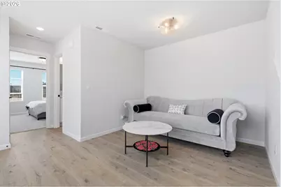 8095 SE Kinnaman St, Hillsboro, OR 97123 - Photo 2