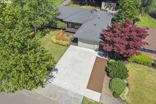 2140 SW Knollcrest Dr, Portland, OR 97225 - Photo 32