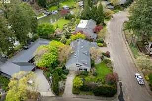 17359 Wren Ct, Lake Oswego, OR 97034 - Photo 40