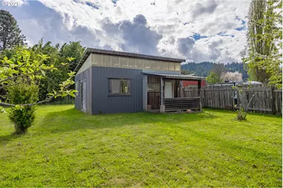 1250 N 3rd Ave, Powers, OR 97466 - Photo 36