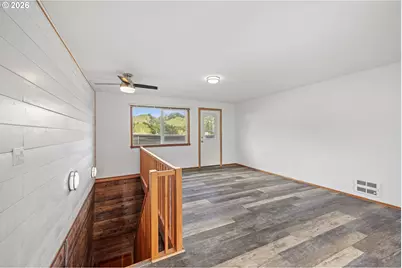 1250 N 3rd Ave, Powers, OR 97466 - Photo 28