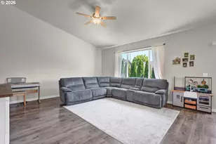 575 Egret Ave, Halsey, OR 97348 - Photo 12