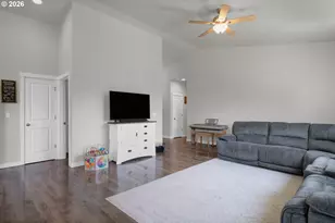 575 Egret Ave, Halsey, OR 97348 - Photo 10