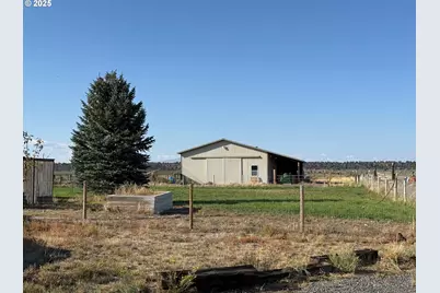 87479 N Star Ln, Christmas Valley, OR 97641 - Photo 4