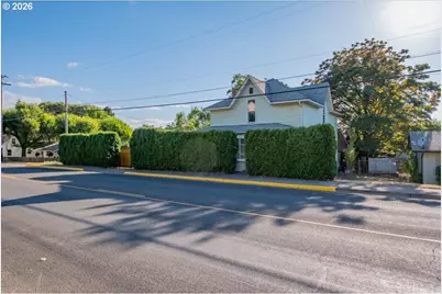 817 N Main St, Brownsville, OR 97327 - Photo 2