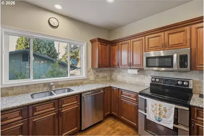 817 N Main St, Brownsville, OR 97327 - Photo 16