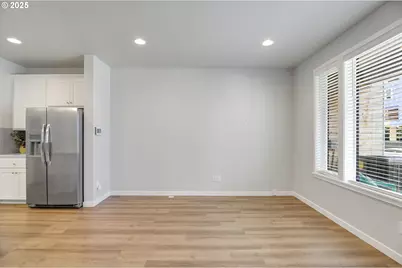 12021 SE 5th St, Vancouver, WA 98683 - Photo 10