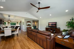 2804 NW Daysha Dr, Roseburg, OR 97471 - Photo 12