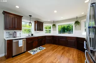 2804 NW Daysha Dr, Roseburg, OR 97471 - Photo 16
