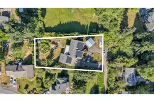 8025 SW Schiller Rd, Portland, OR 97225 - Photo 48