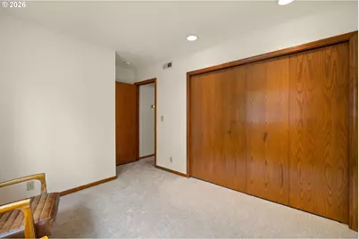 79 Rockridge Dr, Eugene, OR 97405 - Photo 24