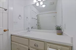 7608 S Hood Ave, Portland, OR 97219 - Photo 18