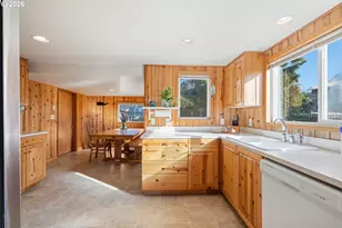 138 N Dolphin St, Rockaway Beach, OR 97136 - Photo 10