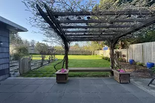 1149 Juniper Ave, Coos Bay, OR 97420 - Photo 36