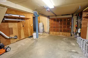 1149 Juniper Ave, Coos Bay, OR 97420 - Photo 32