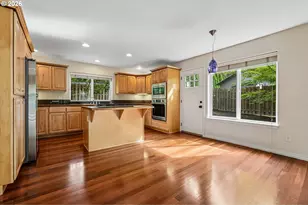 9567 SW Spring Crest Dr, Portland, OR 97225 - Photo 18
