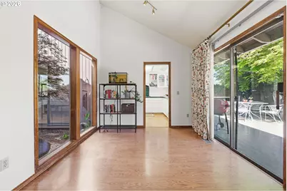 15625 NE Fargo Ct, Portland, OR 97230 - Photo 10