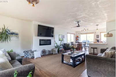 1205 Aspen Dr, La Grande, OR 97850 - Photo 2