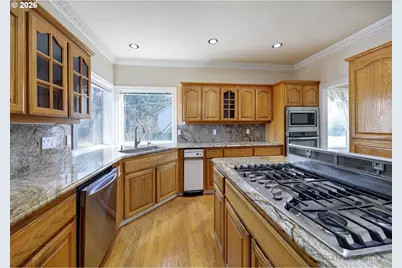 17549 SW Kemmer View Ct, Beaverton, OR 97007 - Photo 14