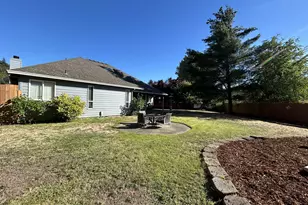 251 Martha Dr, Winchester, OR 97495 - Photo 40