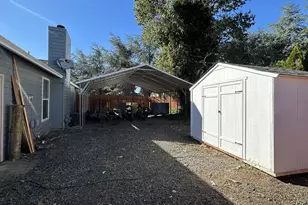 251 Martha Dr, Winchester, OR 97495 - Photo 42