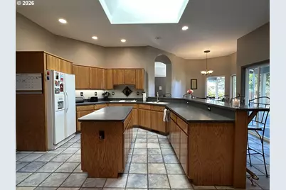251 Martha Dr, Winchester, OR 97495 - Photo 8