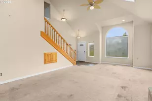 4467 Melody Ln, Roseburg, OR 97471 - Photo 4