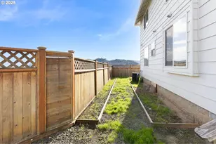 4467 Melody Ln, Roseburg, OR 97471 - Photo 34