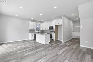 3155 NE 117th Ave, Portland, OR 97220 - Photo 12