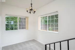 12106 SE Market St, Portland, OR 97216 - Photo 20