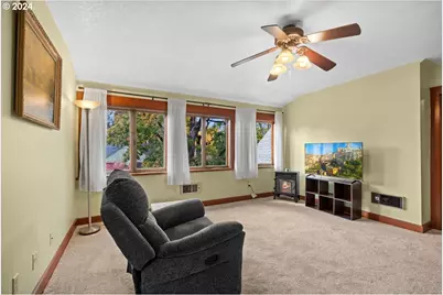 2119 B St, Forest Grove, OR 97116 - Photo 22