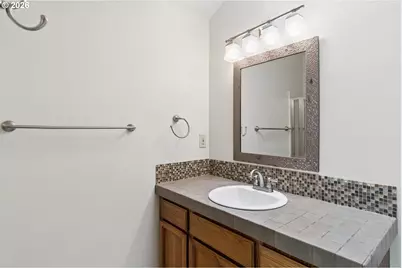 9350 SW Julia Pl, Tigard, OR 97224 - Photo 20