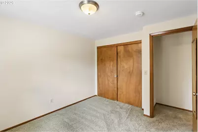 9350 SW Julia Pl, Tigard, OR 97224 - Photo 22