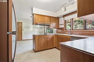 13248 S Iron Mountain Blvd, Portland, OR 97219 - Photo 14