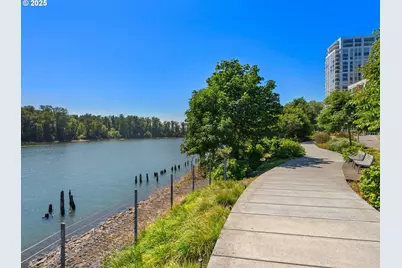 3570 S River Pkwy #805, Portland, OR 97239 - Photo 18