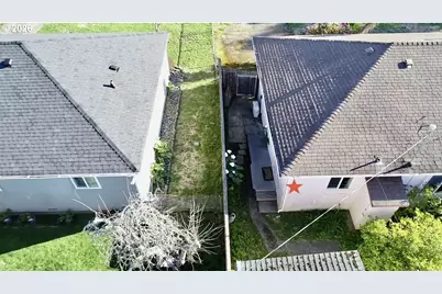 403 Linden Ln, Brookings, OR 97415 - Photo 14