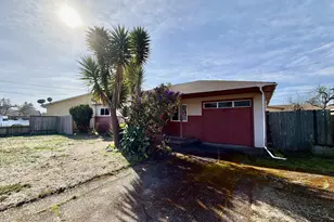 403 Linden Ln, Brookings, OR 97415 - Photo 4