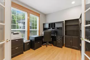 16096 SE Flavel Dr, Portland, OR 97236 - Photo 6