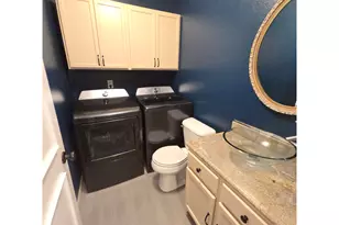 8550 N Allegheny Ave, Portland, OR 97203 - Photo 6