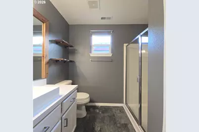 8550 N Allegheny Ave, Portland, OR 97203 - Photo 16