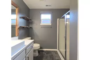 8550 N Allegheny Ave, Portland, OR 97203 - Photo 16