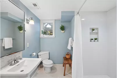 7436 N Seward Ave, Portland, OR 97217 - Photo 38
