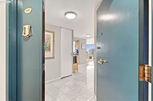 1500 SW 5th Ave, Portland, OR 97201 - Photo 2